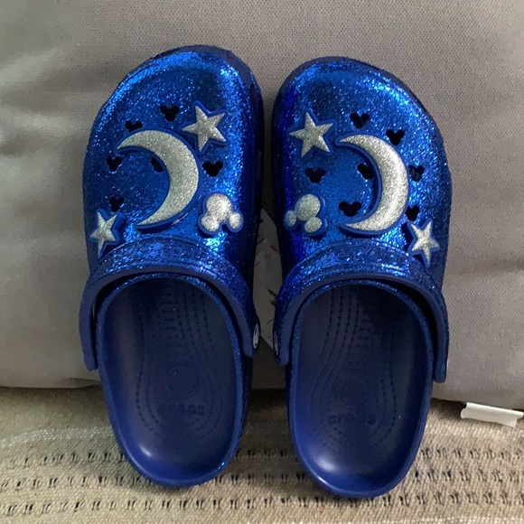 disney make a wish crocs